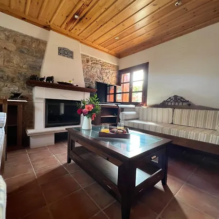 Pigadi Holiday home *
